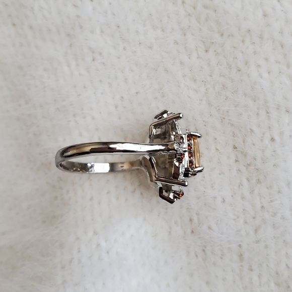 New Gorgeous Citrine Birthstone Ring - Picture 8 of 9